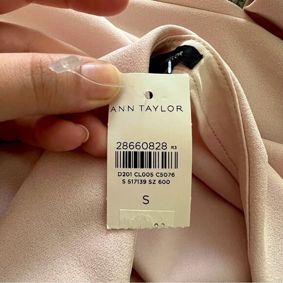 NWT Ann Taylor Blush Pink Puff Quarter Sleeve Square Neck Top Small - Picture 8 of 8